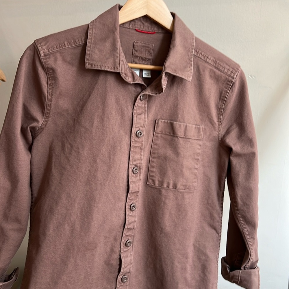 Women’s S Topo Designs Organic Cotton Dirt Collection Button-Down in Peppercorn